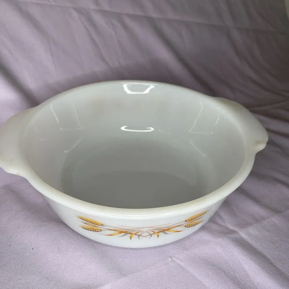 Vintage Sears Glasbake 2QT Round Casserole Dish/Bowl Wheat pattern J224 Rare